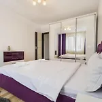 Relax Apartment Coresi Mall